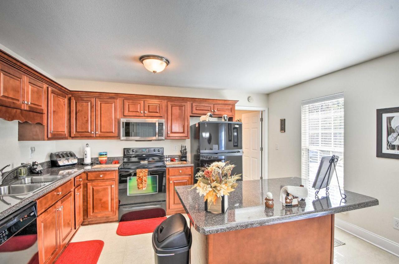 Blairsville Home With Deck And Stunning Mountain Views Hood Luaran gambar