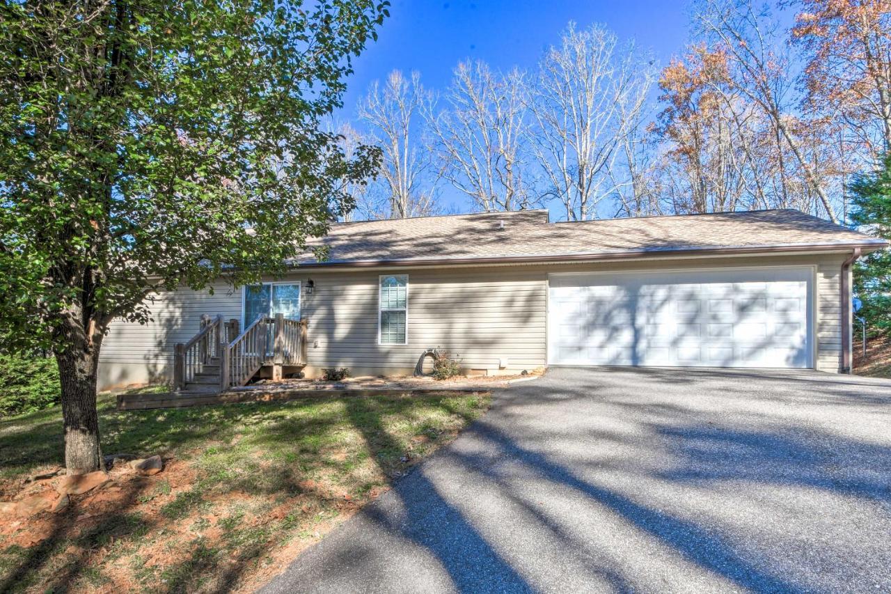 Blairsville Home With Deck And Stunning Mountain Views Hood Luaran gambar