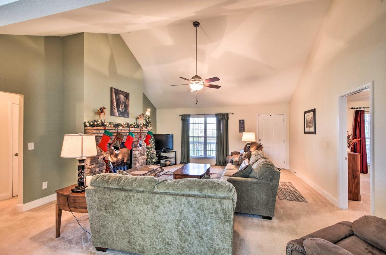 Blairsville Home With Deck And Stunning Mountain Views Hood Luaran gambar